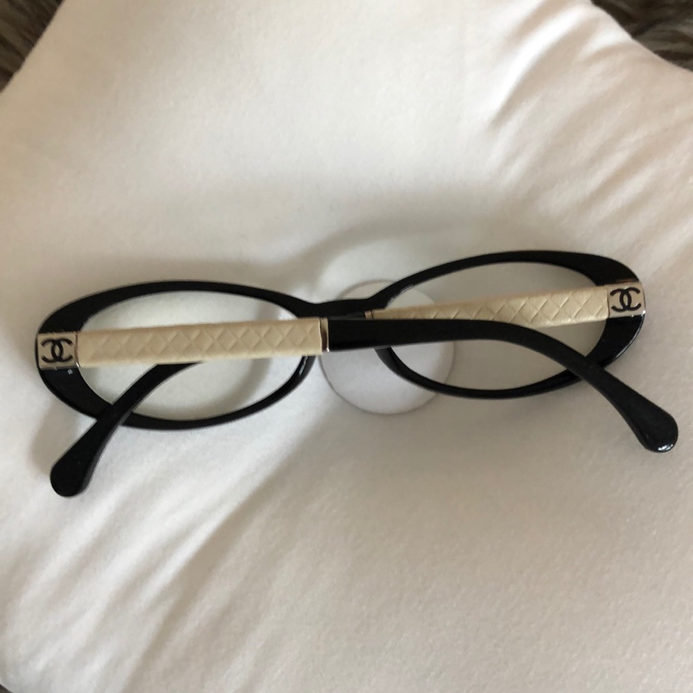 Channel reading glasses